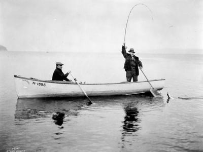 Holmes Harbor, Whidbey Island, Landing Fish, 1931