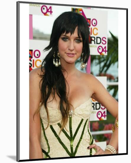 Ashlee Simpson-null-Mounted Photo