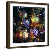 ASSORTED DIAMOND PATTERNED CHRISTMAS TREE BALL ORNAMENTS-Panoramic Images-Framed Photographic Print