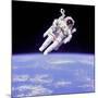 Astronaut Bruce Mccandless in Floating Weightless 320 Feet from the Space Shuttle Challenger-null-Mounted Photo
