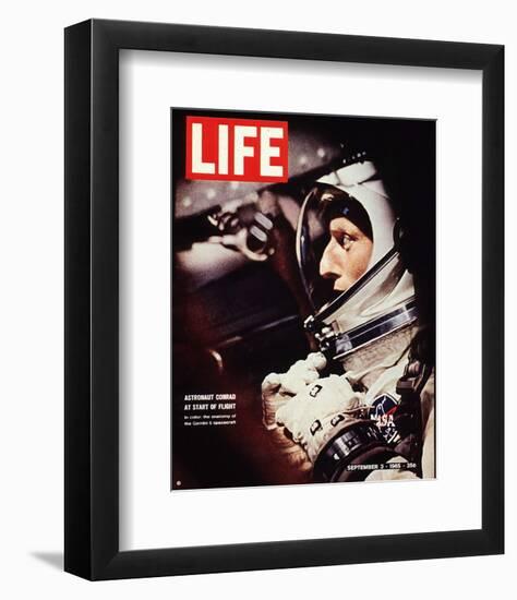 Astronaut Conrad Inside Gemini 5 Spacecraft, September 3, 1965-null-Framed Photographic Print