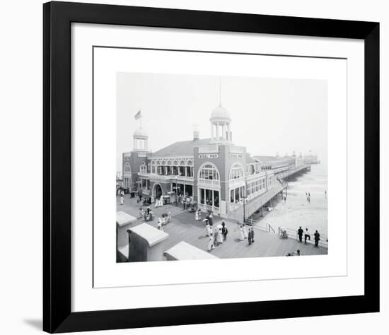 Atlantic City Steel Pier, 1910s-null-Framed Giclee Print