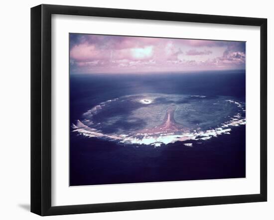 Atoll in the Capricorn Group, Great Barrier Reef-Fritz Goro-Framed Photographic Print