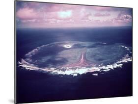 Atoll in the Capricorn Group, Great Barrier Reef-Fritz Goro-Mounted Photographic Print