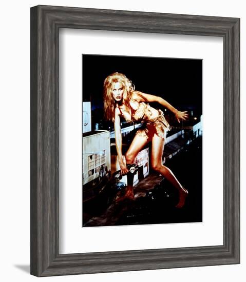 Attack of the 50 Foot Woman-null-Framed Photo