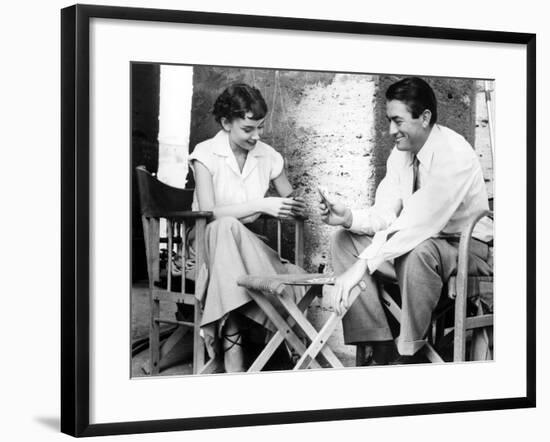 Audrey Hepburn and Gregory Peck Play CArds While on Location for Roman Holiday, 1953-null-Framed Photo