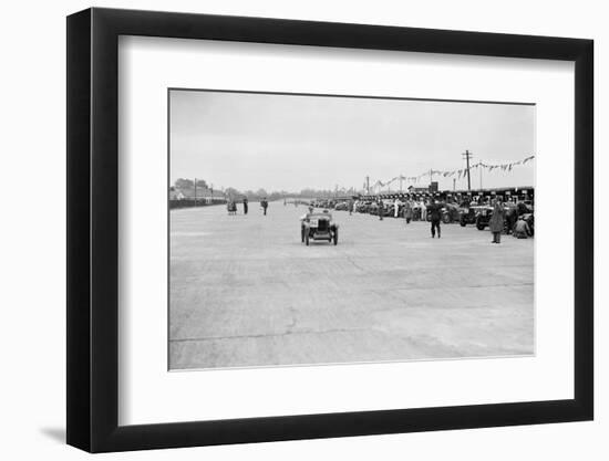 Austin 7 of FS and JD Barnes at the JCC Double Twelve Race, Brooklands, Surrey, 1929-Bill Brunell-Framed Photographic Print