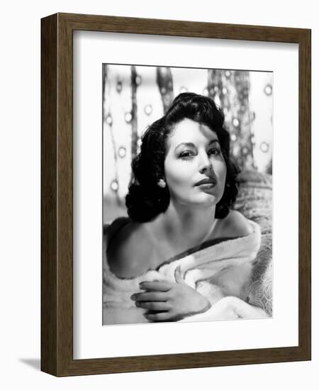 Ava Gardner, 1947-null-Framed Photographic Print