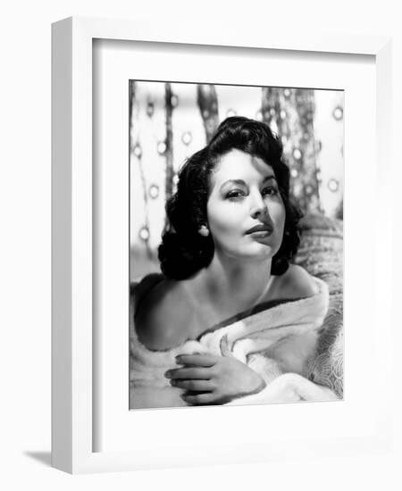 Ava Gardner, 1947-null-Framed Photographic Print