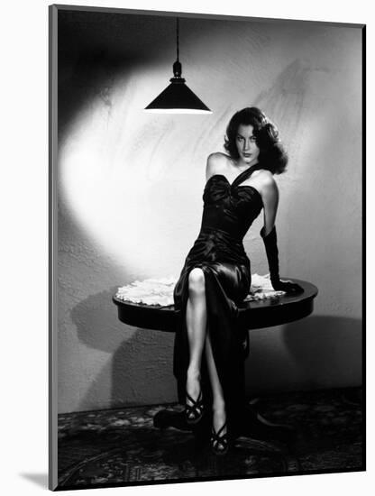 Ava Gardner. "Ernest Hemingway's the Killers" 1946, "The Killers" Directed by Robert Siodmak-null-Mounted Photographic Print