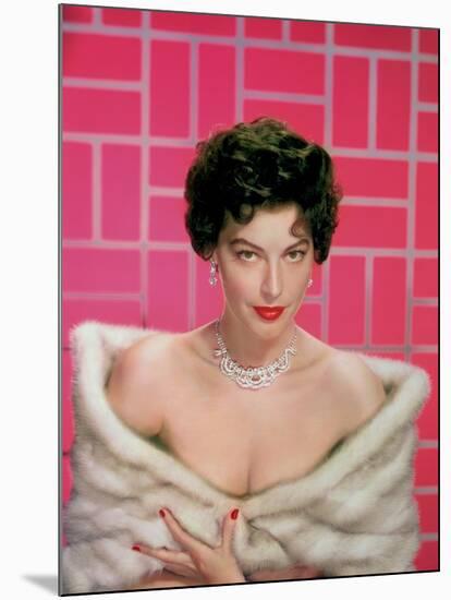 Ava Gardner in the 50's (photo)-null-Mounted Photo