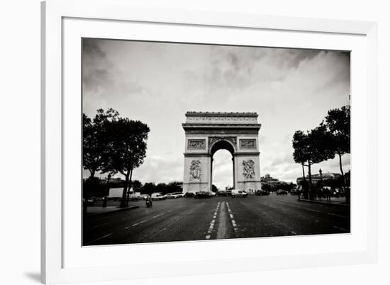 Ave Champs Elysees III-Erin Berzel-Framed Photographic Print