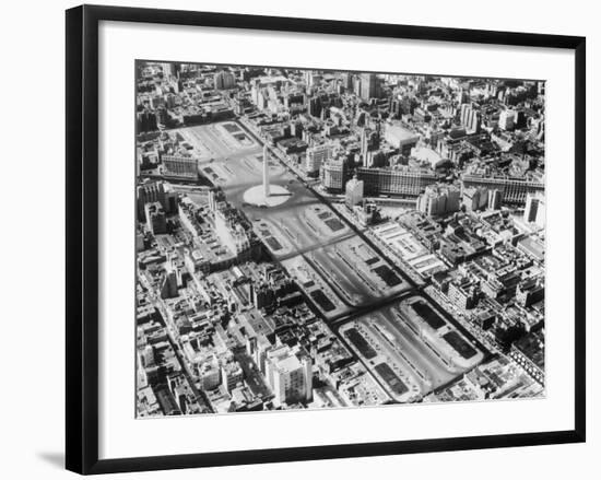 Avenida 9 De Julio, Buenos Aires-null-Framed Photographic Print