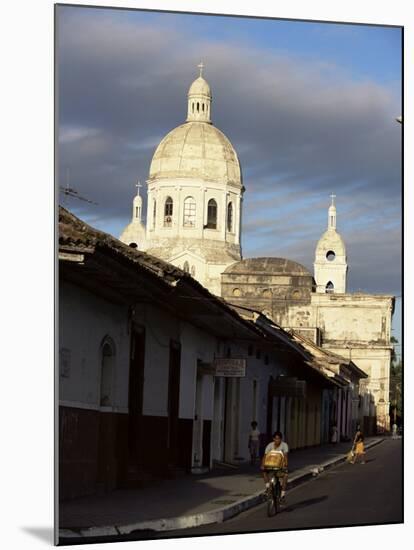 Avenida Calzada and the Neo-Classical Cathedral, Granada, Nicaragua, Central America-Robert Francis-Mounted Photographic Print