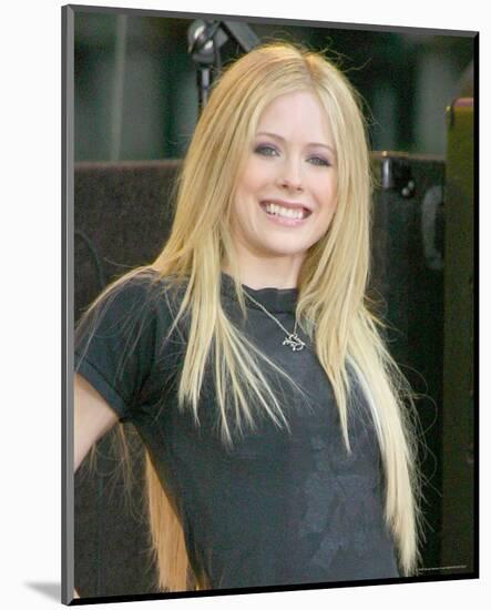 Avril Lavigne-null-Mounted Photo