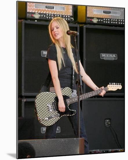 Avril Lavigne-null-Mounted Photo