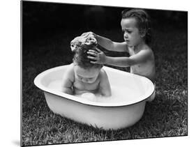 Baby Siblings Taking a Bath-Bettmann-Mounted Photographic Print