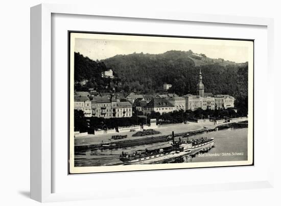 Bad Schandau, Elbe, Dampfschiff Schandau, Ort-null-Framed Giclee Print