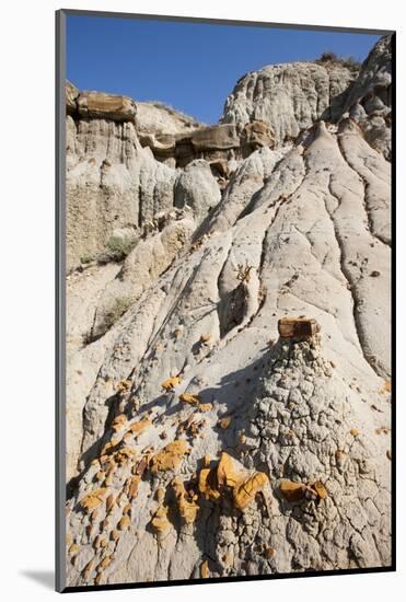 Badands, Theodore Roosevelt National Park, North Dakota-Paul Souders-Mounted Photographic Print