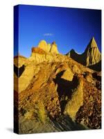 Badlands Formations at Dinosaur Provincial Park in Alberta, Canada-Chuck Haney-Stretched Canvas