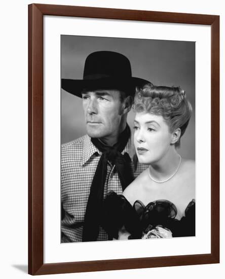 BADMAN'S TERRITORY, 1946 directed by TIM WHELAN Randolph Scott and Ann Richards (b/w photo)-null-Framed Photo