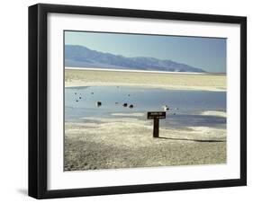 Badwater, Lowest Point in the U.S.A., Death Valley, California, United States of America (U.S.A.)-Gavin Hellier-Framed Photographic Print