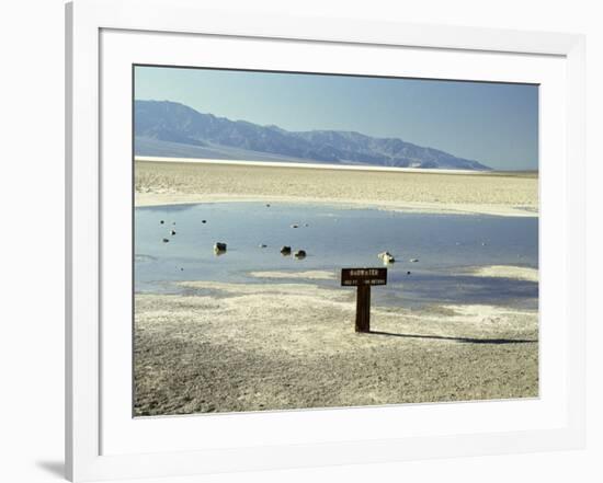 Badwater, Lowest Point in the U.S.A., Death Valley, California, United States of America (U.S.A.)-Gavin Hellier-Framed Photographic Print