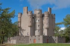 Braemar Castle-Bahadir Yeniceri-Framed Stretched Canvas