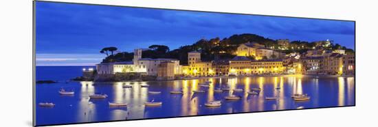 Baia Del Silenzio Bay, Old Town, Chiesa Di San Nicolo Church-Markus Lange-Mounted Premium Photographic Print