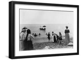 Baignade à la plage-null-Framed Giclee Print