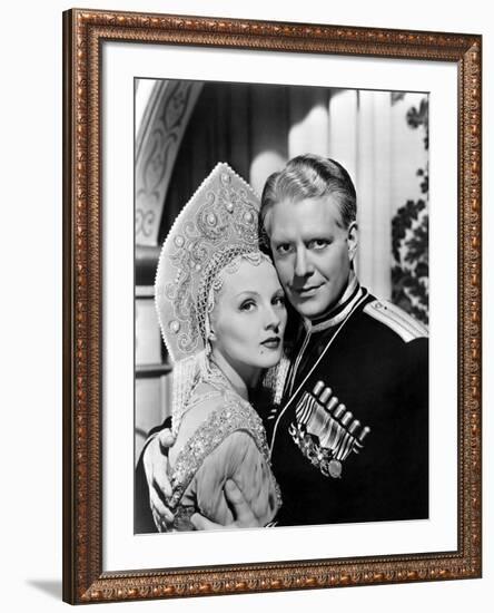 BALALAIKA, 1939 directed by REINHOLD SCHUNZEL Ilona Massey and Nelson Eddy (b/w photo)-null-Framed Photo