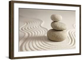 Balance-og-vision-Framed Art Print