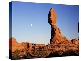 Balanced Rock, Arches National Park, Moab, Utah, United States of America (U.S.A.), North America-Lee Frost-Stretched Canvas