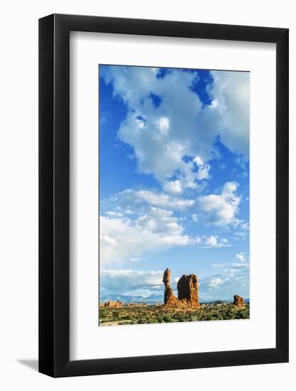 Balanced Rock, Arches National Park, Utah, USA-Ali Kabas-Framed Photographic Print