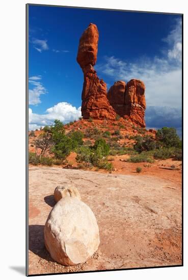 Balanced Rock, Arches National Park, Utah-Geraint Tellem-Mounted Photographic Print