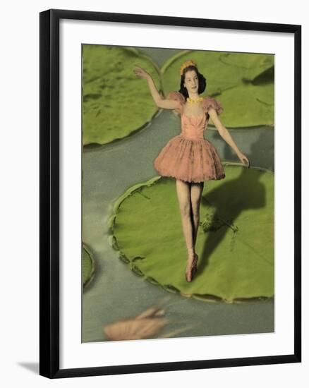 Ballerina-J Hovenstine Studios-Framed Giclee Print