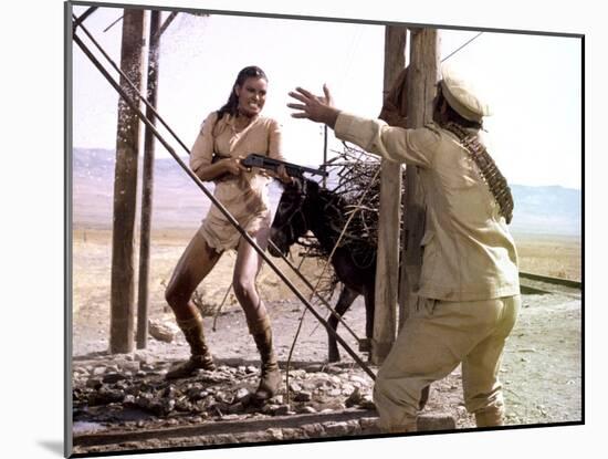 BANDOLERO, 1968 directed by ANDREW McLAGLEN with Raquel Welch (photo)-null-Mounted Photo