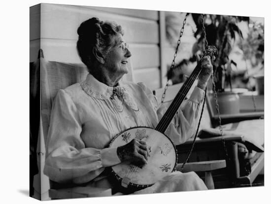 Banjo Player Aunt Samanthey-Robert W^ Kelley-Stretched Canvas