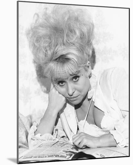 Barbara Windsor-null-Mounted Photo