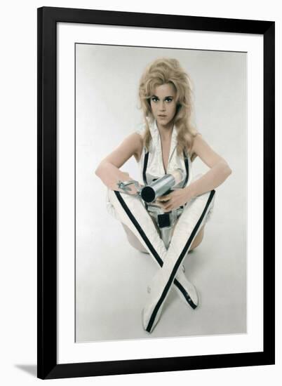 BARBARELLA, 1967 directed by ROGER VADIM Jane Fonda (photo)-null-Framed Photo