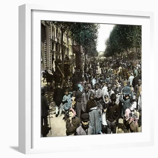 Barcelona (Spain), La Rambla Del Estudientes-Leon, Levy et Fils-Framed Photographic Print