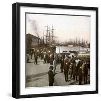 Barcelona (Spain), View of the Port-Leon, Levy et Fils-Framed Premium Photographic Print