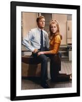 BAREFOOT IN THE PARK, 1967 directed by GENE SACHS Robert Redford and Jane Fonda (photo)-null-Framed Photo