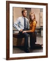 BAREFOOT IN THE PARK, 1967 directed by GENE SACHS Robert Redford and Jane Fonda (photo)-null-Framed Photo