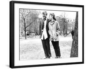 Barefoot in the Park, Robert Redford, Jane Fonda, 1967-null-Framed Premium Photographic Print