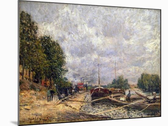 Barges at Billancourt, 1877-Alfred Sisley-Mounted Giclee Print