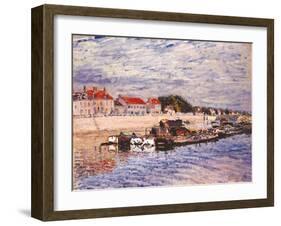 Barges on the Loing at Saint-Mammès, 1885-Alfred Sisley-Framed Giclee Print