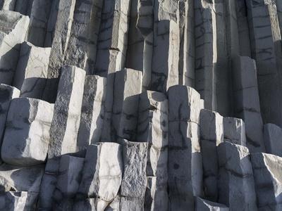 https://imgc.allpostersimages.com/img/posters/basalt-rock-formation-near-vik-y-myrdal_u-L-PRPXS10.jpg?artPerspective=n