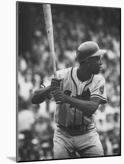 Baseball Player Hank Aaron Waiting for the Pitch-George Silk-Mounted Premium Photographic Print