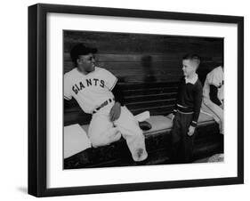 Baseball Player Willie Mays Talking to a Young Fan-null-Framed Premium Photographic Print